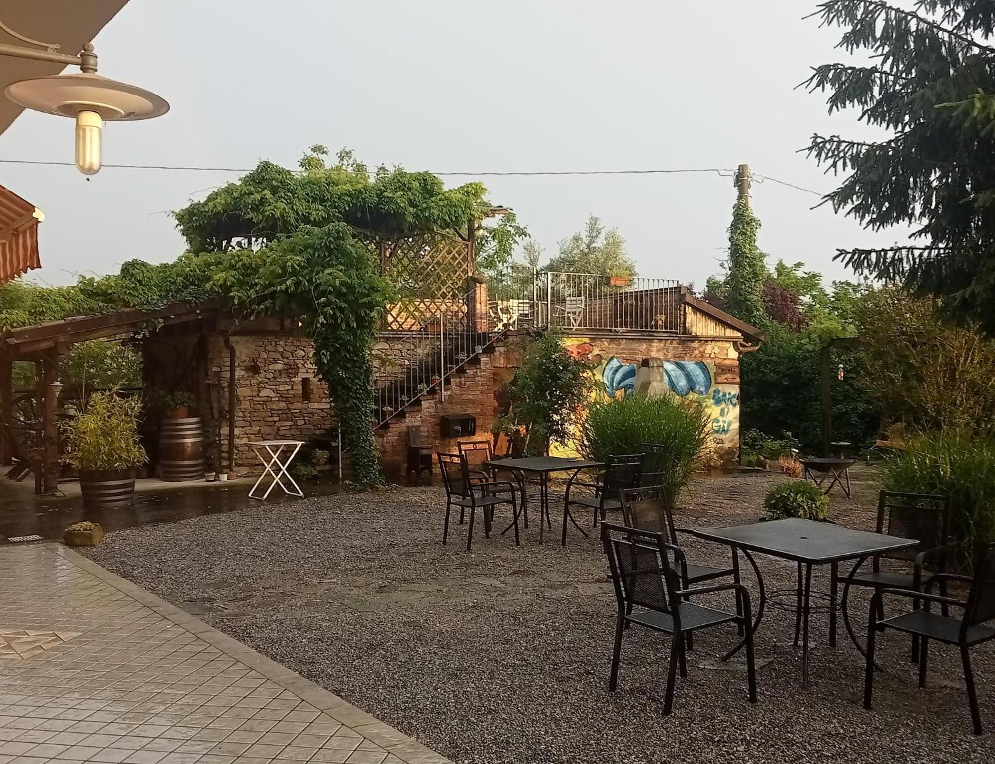 Agriturismo Bric Di Gai Monforte dʼAlba Екстериор снимка