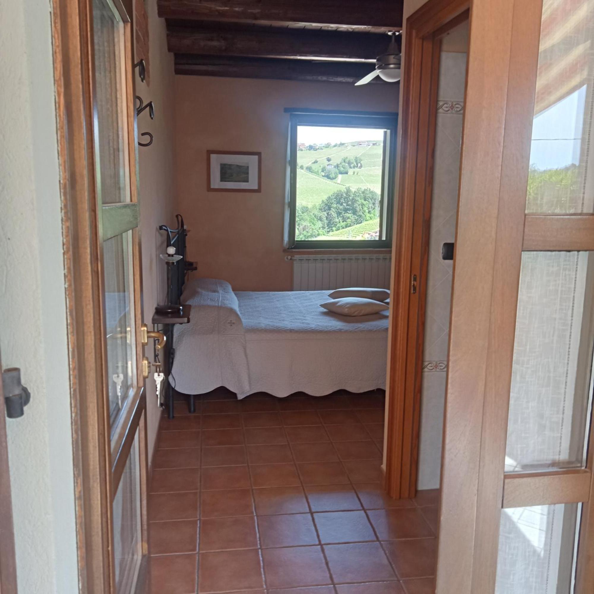 Agriturismo Bric Di Gai Monforte dʼAlba Екстериор снимка